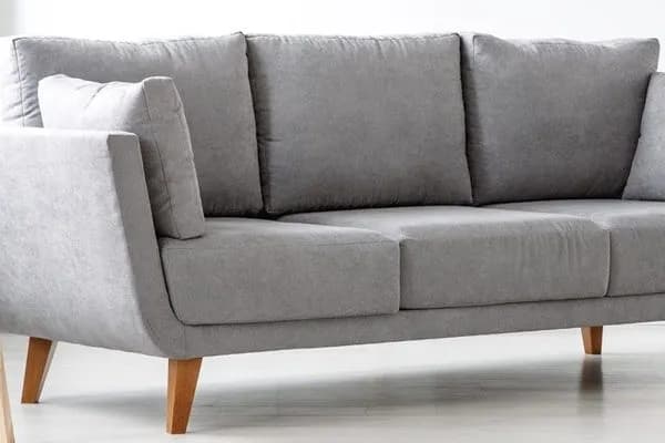 Jak zmiękczyć twardą kanapę i poprawić komfort siedzenia