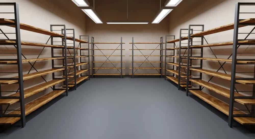 Jak zrobić regał do piwnicy - proste kroki, aby zaoszczędzić miejsce