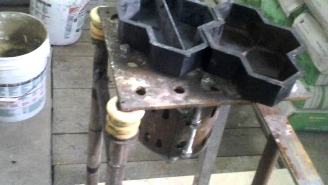 Jak zrobić stół wibracyjny schemat – proste kroki do skutecznej budowy